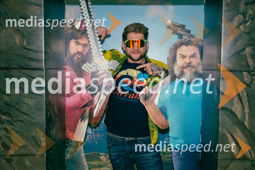  Klemen Bunderla, radijski voditelj, radio AktualMinecraft: Film, premiera v Cineplexx Ljubljana