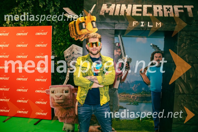  Klemen Bunderla, radijski voditelj, radio AktualMinecraft: Film, premiera v Cineplexx Ljubljana