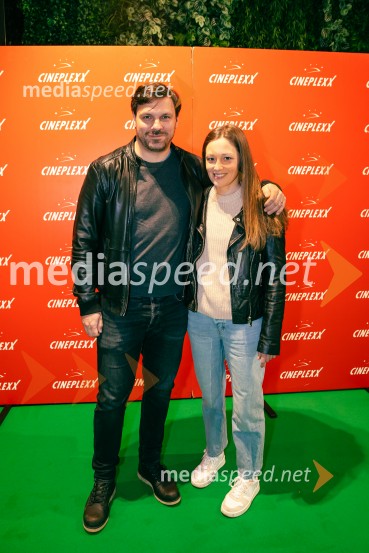  Mirko Medved, sinhronizator;  Živa MedvedMinecraft: Film, premiera v Cineplexx Ljubljana