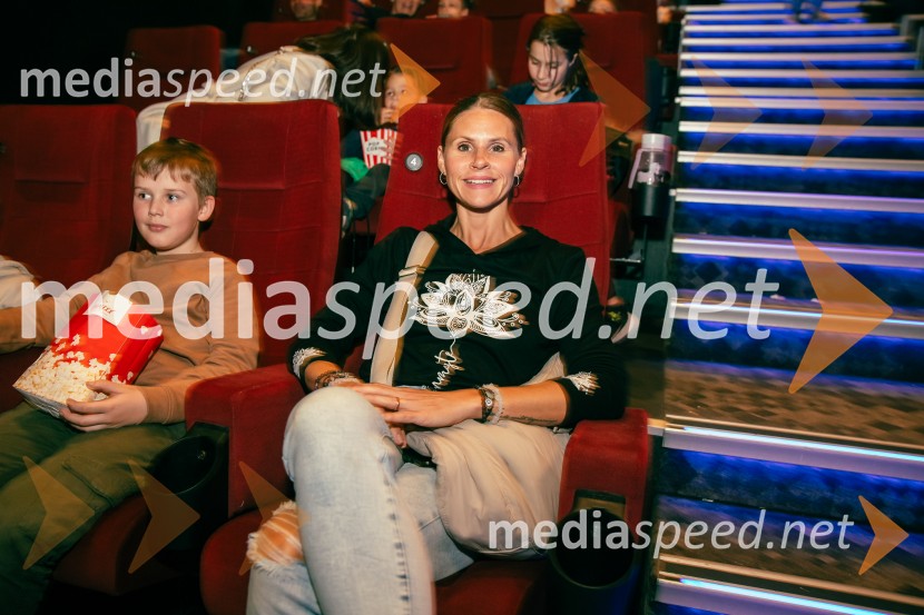  ... ;  Teja  Jugovic, spletna vplivnica, Cool mamacitaMinecraft: Film, premiera v Cineplexx Ljubljana