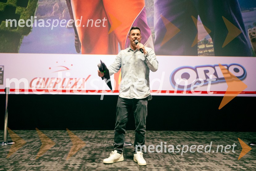  Klemen Bučan, radijski voditelj, stand-up komik, DJMinecraft: Film, premiera v Cineplexx Ljubljana