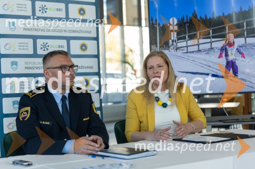  Alojz Sladič, vodja Oddelka za splošno varnost pri Policiji;  Janja Zupančič, državna sekretarka (MVI)Šolar na smuči, novinarska konferenca