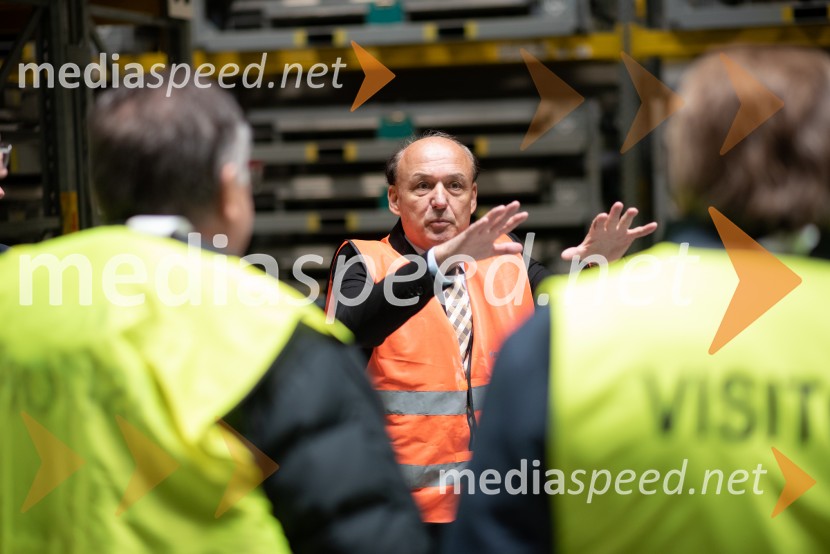  Marjan Bezjak,  F.A. Maik d.o.o.Ogled inovativnega logističnega centra F.A. Maik