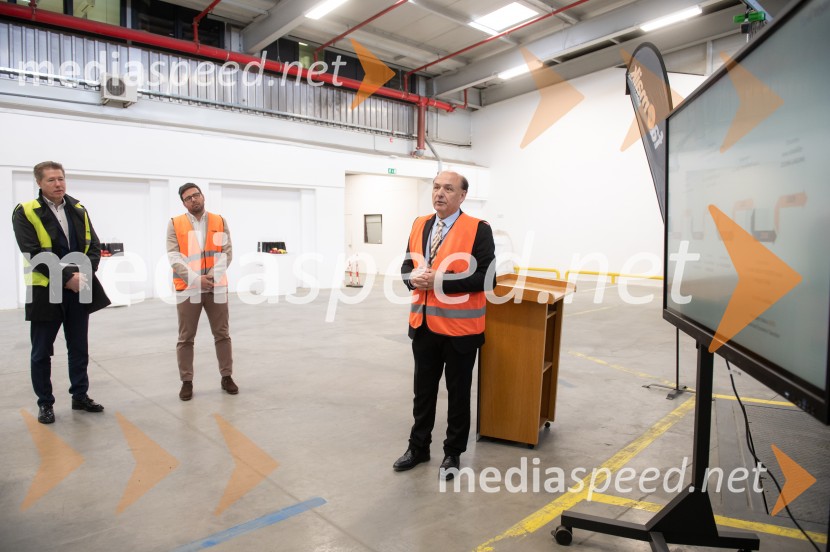  Marjan Bezjak,  F.A. Maik d.o.o.Ogled inovativnega logističnega centra F.A. Maik