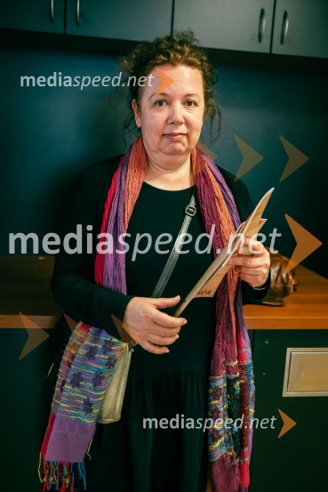 Predstavitev novosti v zbirki Razmerja