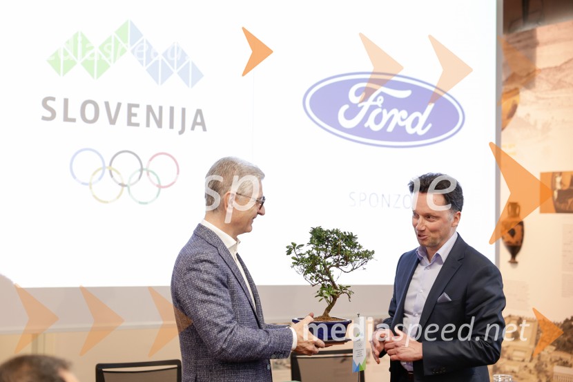  Franjo Bobinac, predsednik, Olimpijski komite Slovenije;  ... Novi Ford Capri, predstavitev