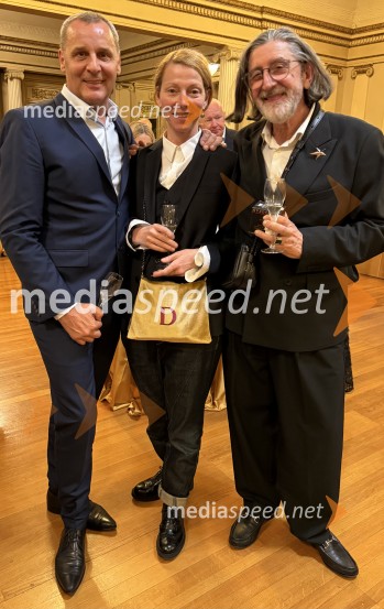  Danilo Rošker, direktor SNG Maribor;  Nataša Matjašec Rošker, igralka;  Leo Kulaš, kostumografPeer Gynt, premiera Clugovega baleta v milanski Scali