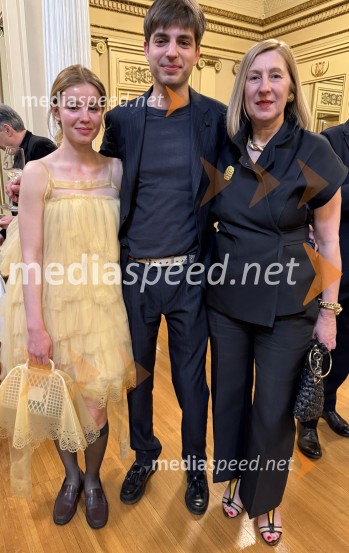  ... ;  ... ;  Andreja JapeljPeer Gynt, premiera Clugovega baleta v milanski Scali