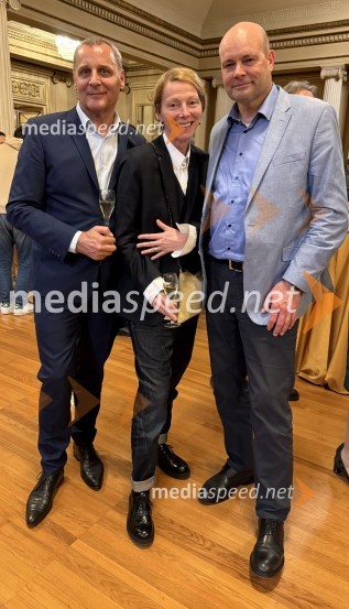  Danilo Rošker, direktor SNG Maribor;  Nataša Matjašec Rošker, igralka;  Jure Fišer, direktor SurovinePeer Gynt, premiera Clugovega baleta v milanski Scali