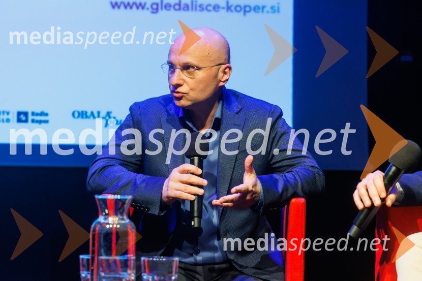 prof. dr. Kozmo Ahačič, jezikoslovec in literarni zgodovinarČetrt stoletja Gledališča Koper