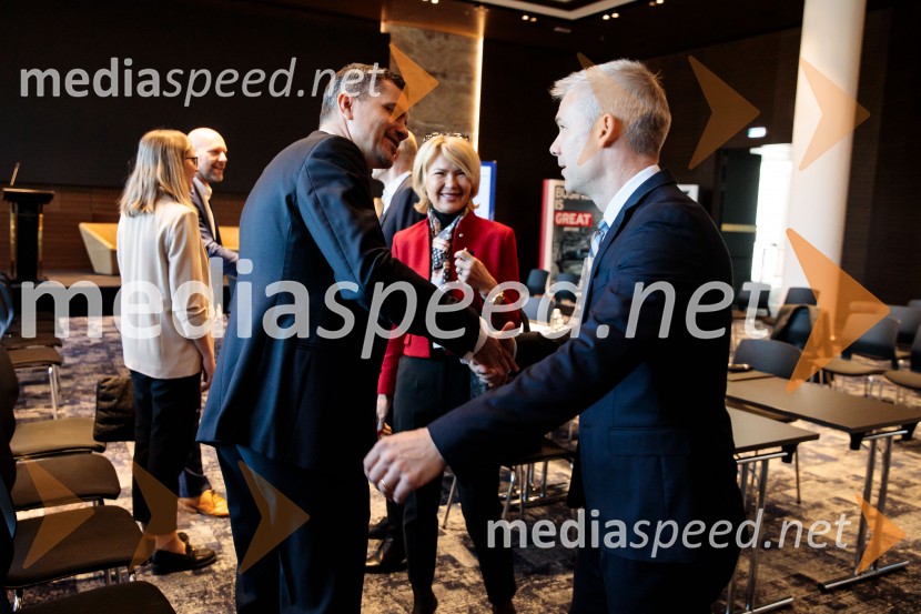  ... ;  Nevenka Črešnar Pergar, lastnica in direktorica podjetja NP Consulting;  ... Čaj z razlogom: Krepitev kapitalskih trgov s pomočjo trajnostne pokojninske reforme