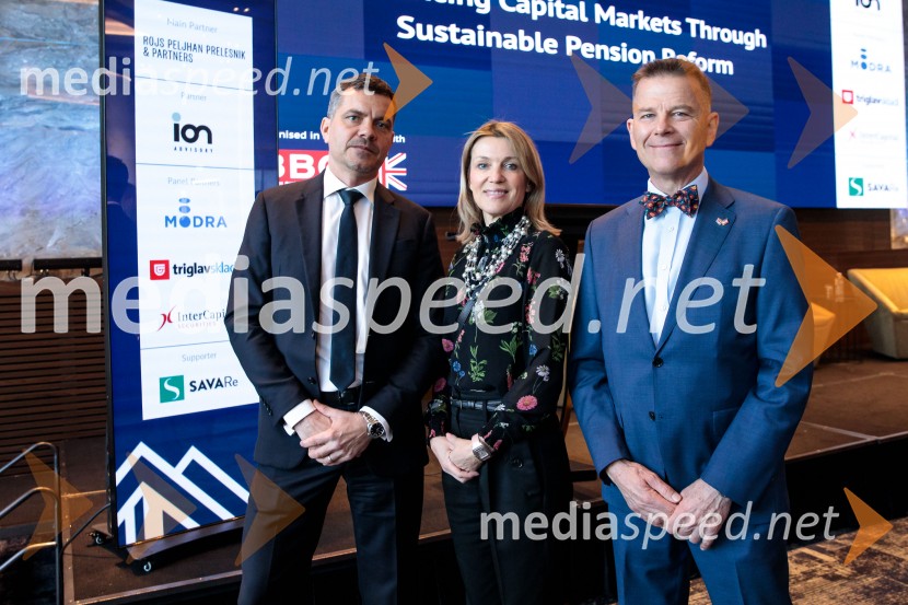  Luka Vesnaver, predsednik Britansko-slovenske gospodarske zbornice in partner v ION Advisory;  Barbara Uranjek, direktorica, Britansko-slovenska gospodarska zbornica;  Paul Suchar, predsednik Britanske poslovne zbornice na HrvaškemČaj z razlogom: Krepitev kapitalskih trgov s pomočjo trajnostne pokojninske reforme