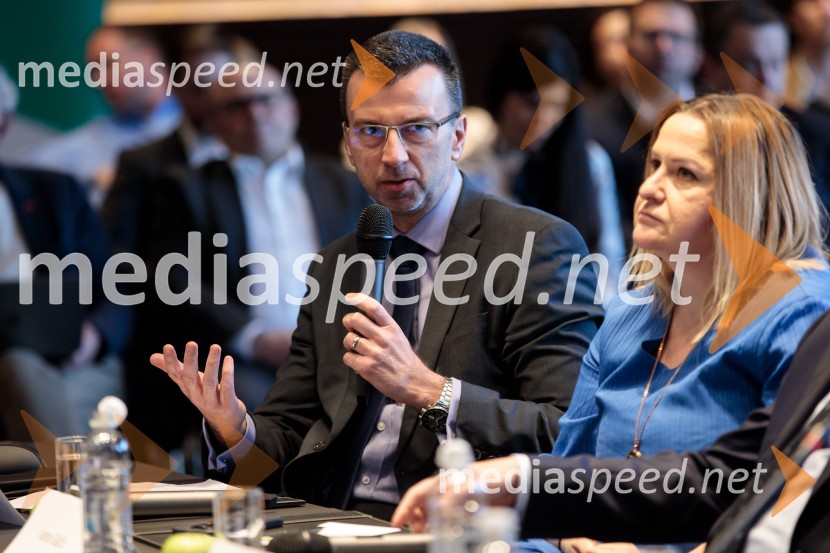  Ivo Balen, svetovalec uprave, Allianz ZBČaj z razlogom: Krepitev kapitalskih trgov s pomočjo trajnostne pokojninske reforme