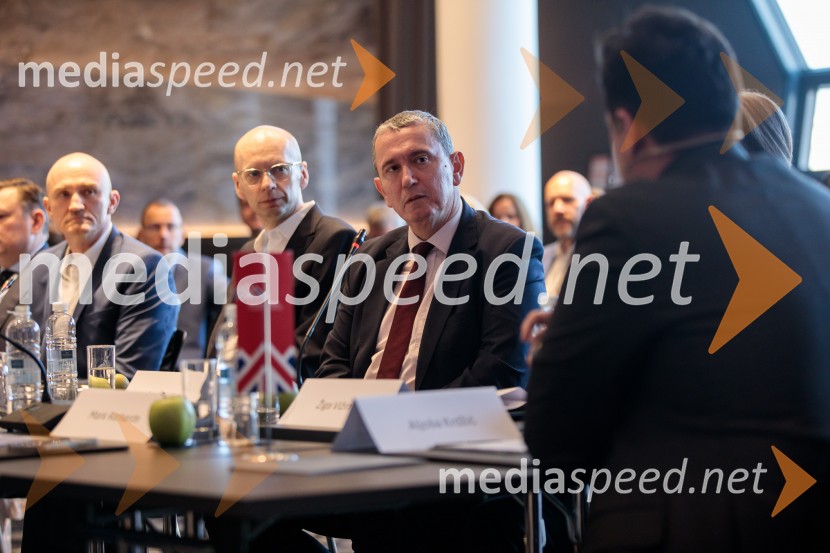  Ivan Tadin, predsednik uprave, HITA-VRIJEDNOSNICEČaj z razlogom: Krepitev kapitalskih trgov s pomočjo trajnostne pokojninske reforme