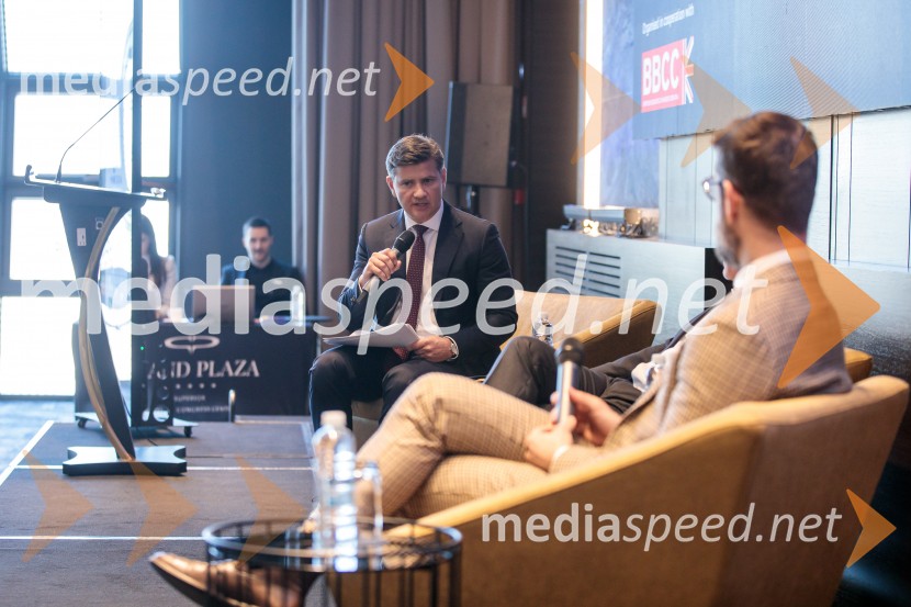  Gregor Pajek, partner, odvetniška pisarna Rojs, Peljhan, Prelesnik & partnerjiČaj z razlogom: Krepitev kapitalskih trgov s pomočjo trajnostne pokojninske reforme