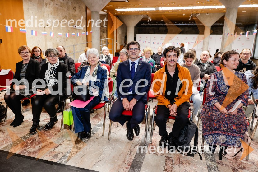  ... ;  ... ;  ... ;  Matjaž Rakovec, župan Mestne občine Kranj;  Julien Cousseau, kulturni atašej FRA veleposlaništvo;  ... Prireditev Kranj-La Ciotat ob obisku plesalk iz Francije