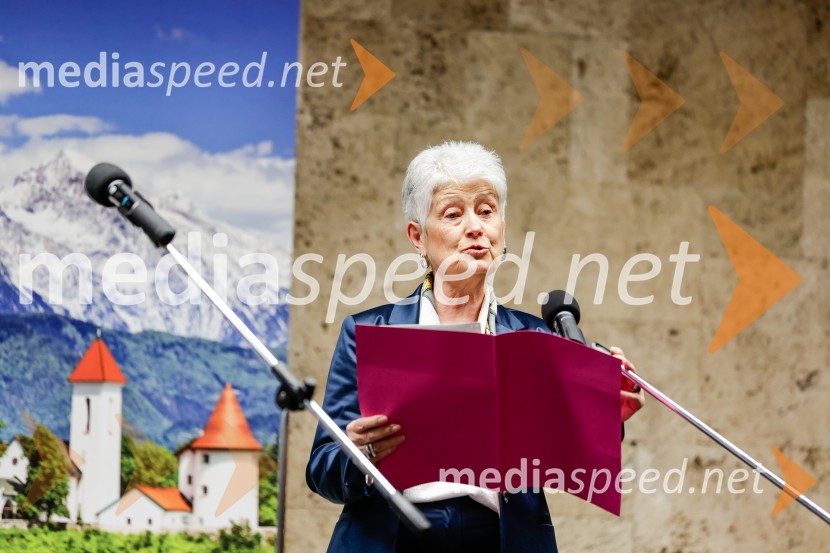  Genevia Boissier, podžupanja La CiotatPrireditev Kranj-La Ciotat ob obisku plesalk iz Francije