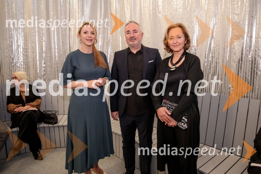  Barbara Svetek, vodja službe za marketing SNG Drama Ljubljana;  ... ; dr. Barbara Jaki, direktorica Narodne galerijeTramvaj Poželenje, premiera v SNG Drama Ljubljana