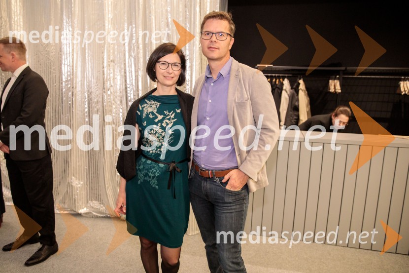  Špela Zorn, vodja programa SNG Drama Ljubljana;  ... Tramvaj Poželenje, premiera v SNG Drama Ljubljana