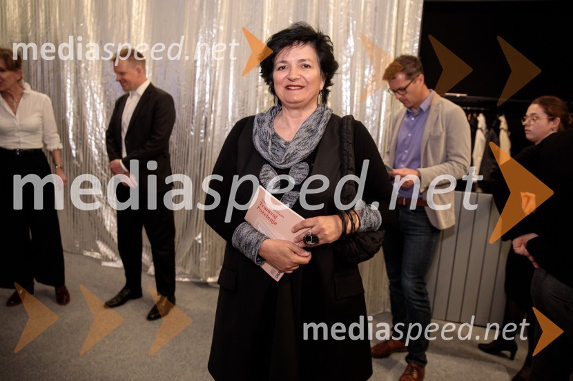  Mojca Jan Zoran, vodja sektorja za umetnost, Ministrstvo za kulturoTramvaj Poželenje, premiera v SNG Drama Ljubljana