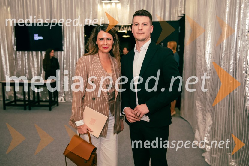  ... ;  Jan Kovačič, generalni sekretar, Urad predsednice Republike SlovenijeTramvaj Poželenje, premiera v SNG Drama Ljubljana