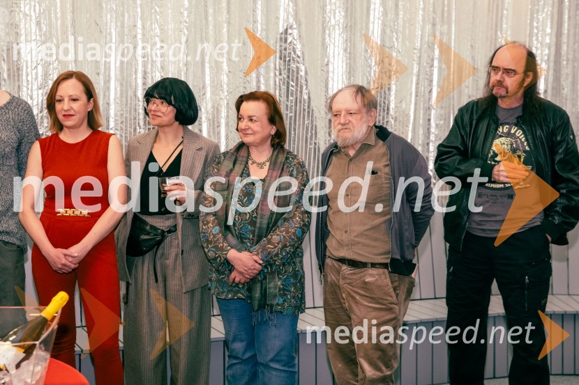  Vanja  Plut, igralka;  Tina Pavlović, kostumografinja;  Tatjana Stanič, lektorica;  Rado Likon, direktor fotografije;  Matija Rozman, igralecTramvaj Poželenje, premiera v SNG Drama Ljubljana