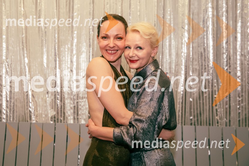  Iva Babić, igralka;  Polona  Juh, igralkaTramvaj Poželenje, premiera v SNG Drama Ljubljana