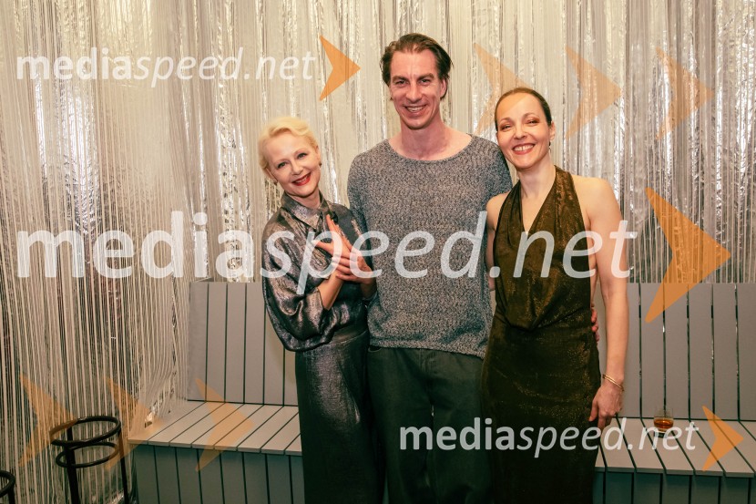  Polona  Juh, igralka;  Jure Henigman, igralec;  Iva Babić, igralkaTramvaj Poželenje, premiera v SNG Drama Ljubljana