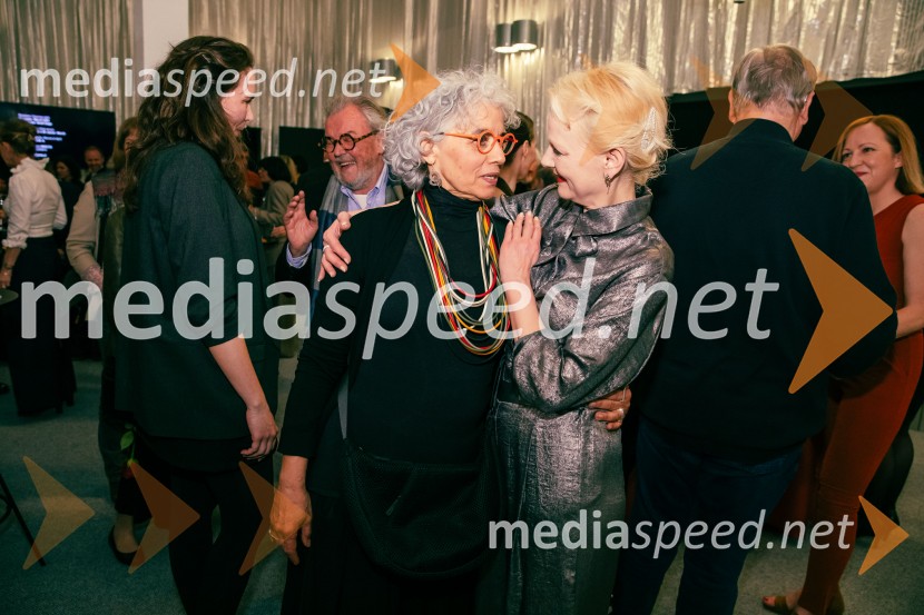  Alja  Predan, dramaturginja, prevajalka, urednica, teatrologinja;  Polona  Juh, igralkaTramvaj Poželenje, premiera v SNG Drama Ljubljana