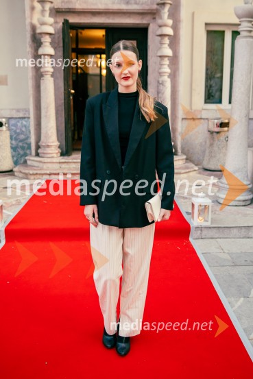  Lucija Harum, igralka, pevka55. Teden slovenske drame, sklepna slovesnost s podelitvijo nagrad