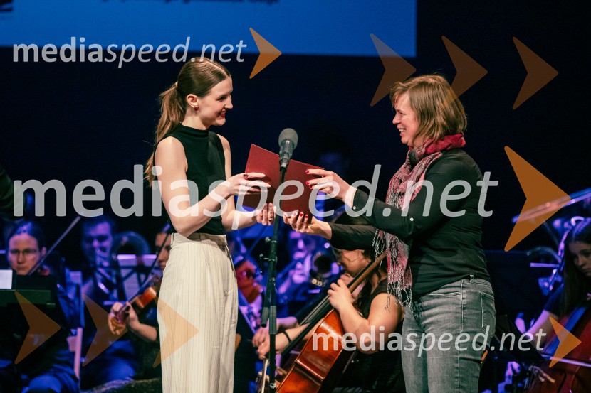  Lucija Harum, igralka, pevka55. Teden slovenske drame, sklepna slovesnost s podelitvijo nagrad