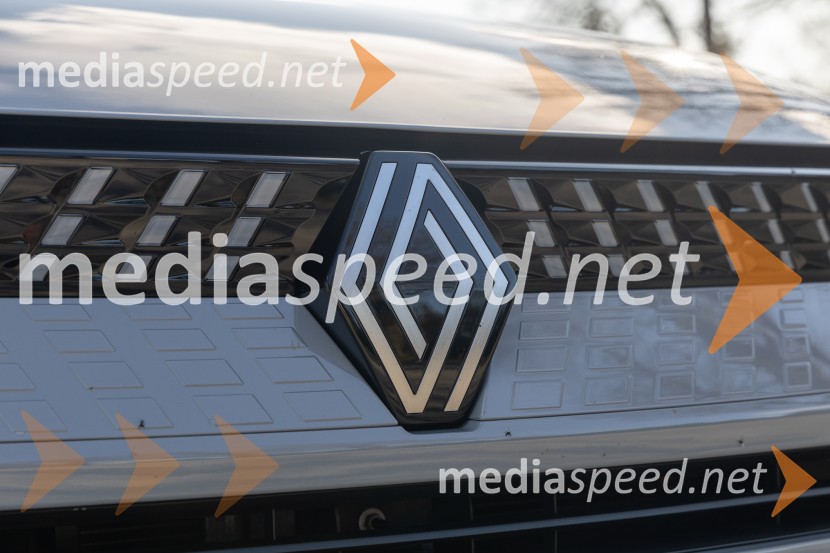 RENAULT CAPTUR Techno E-Tech full hybrid 145