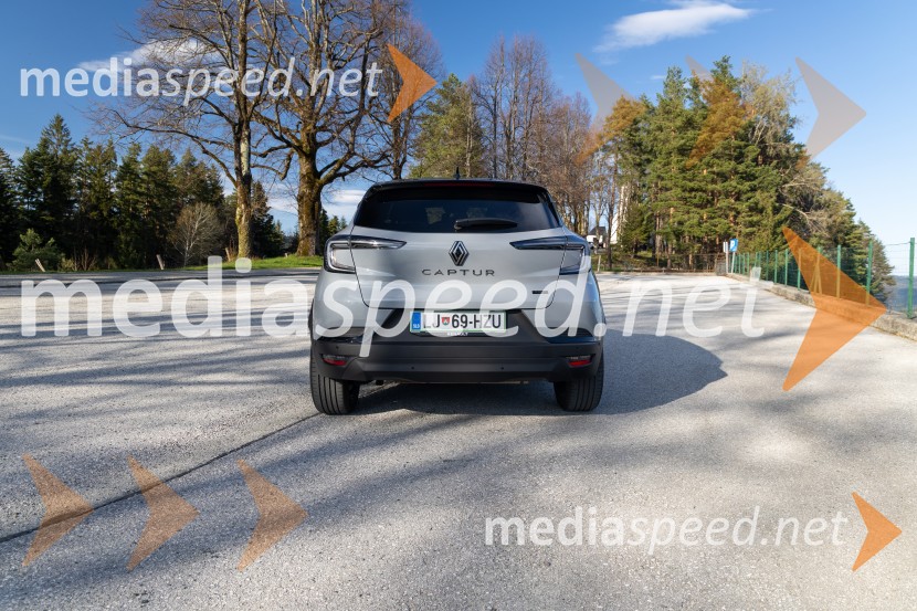 RENAULT CAPTUR Techno E-Tech full hybrid 145