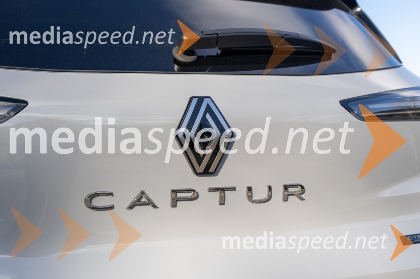 RENAULT CAPTUR Techno E-Tech full hybrid 145