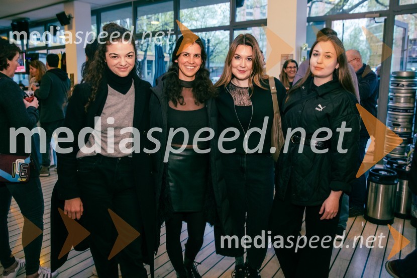  Diana  Kolenc, igralka;  ... ;  Luna Pentek , dramaturginja;  Nika Korenjak, igralkaTradicionalni koncert MGL&AGRFT v Kino Šiška