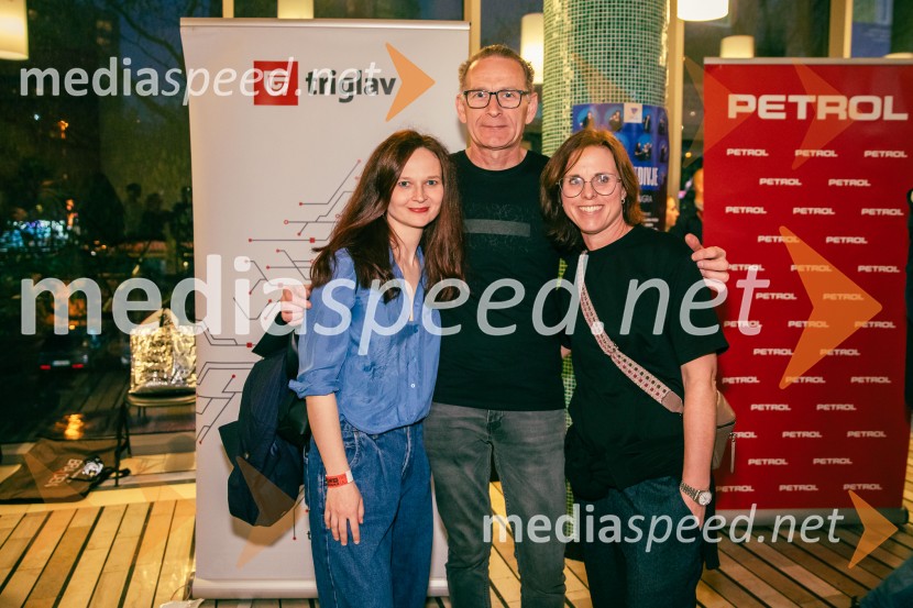  ... ;  ... ;  Petra Hrastar, MGLTradicionalni koncert MGL&AGRFT v Kino Šiška