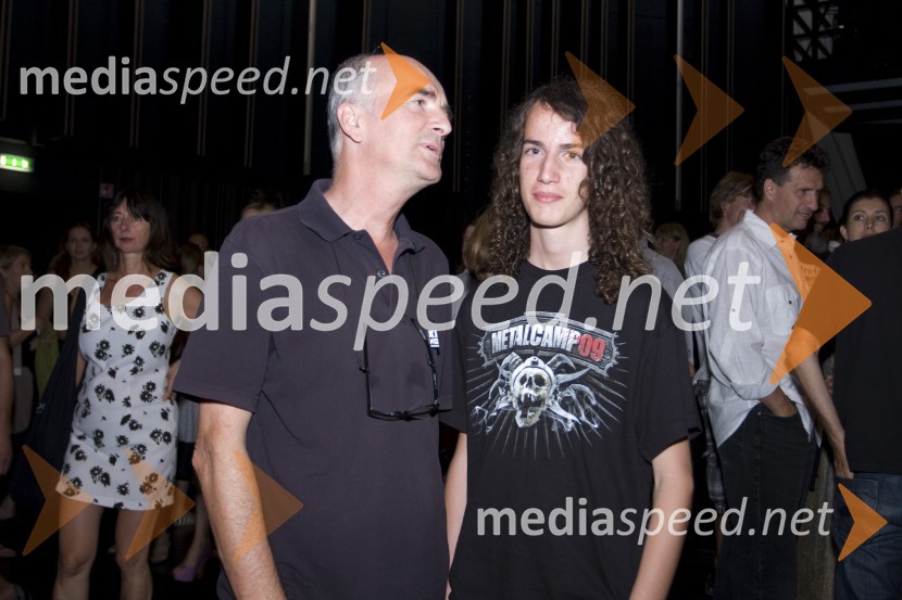 Vlado Miheljak, univerzitetni profesor, publicist s sinomCenter urbane kulture Kino Šiška, otvoritev