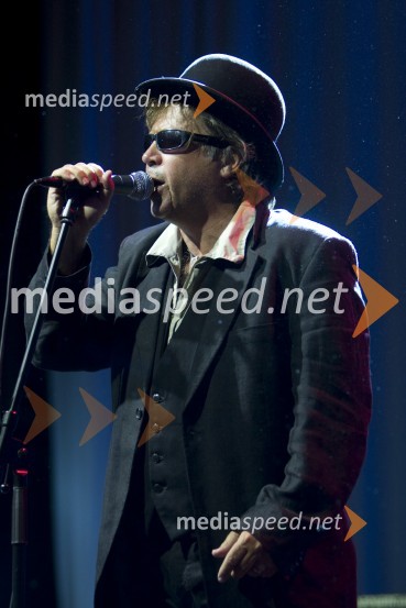 Koncert skupine PankrtiCenter urbane kulture Kino Šiška, otvoritev