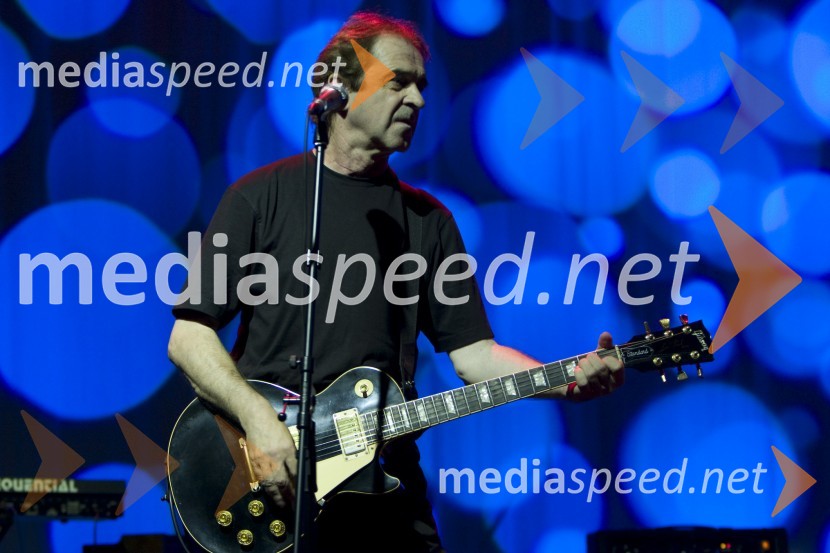 Koncert skupine PankrtiCenter urbane kulture Kino Šiška, otvoritev