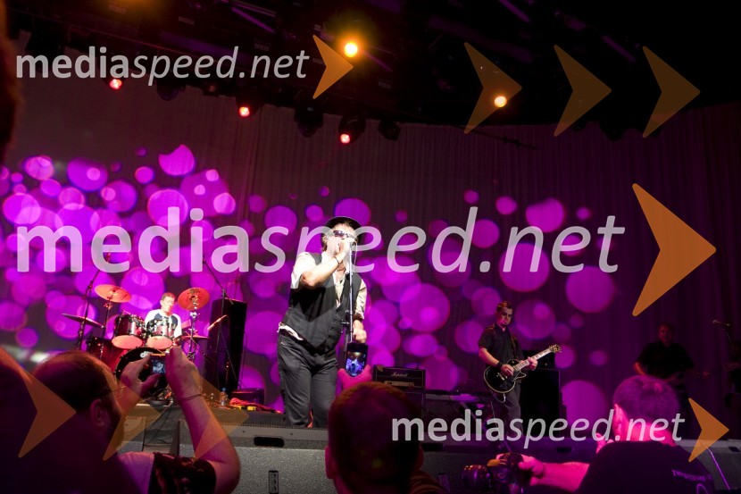 Koncert skupine PankrtiCenter urbane kulture Kino Šiška, otvoritev