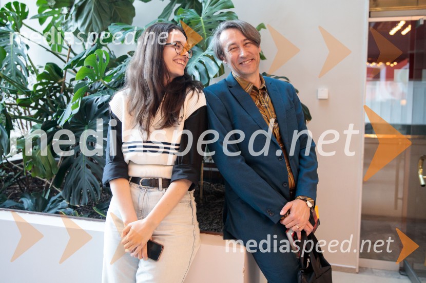  ... ;  Aleš Šteger, pesnik, pisateljPredstavitev knjige Ogenj Aleša Štegerja