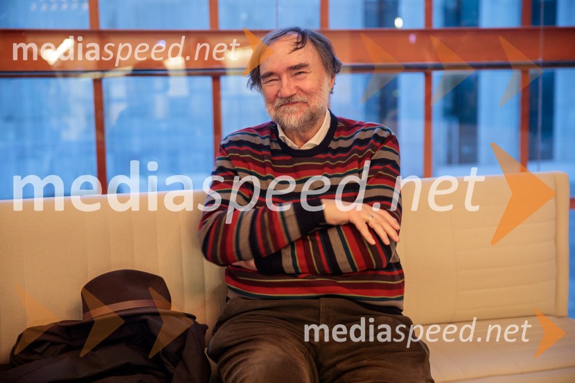  Boris A. Novak, pesnik, pisatelj, prevajalecPredstavitev knjige Ogenj Aleša Štegerja