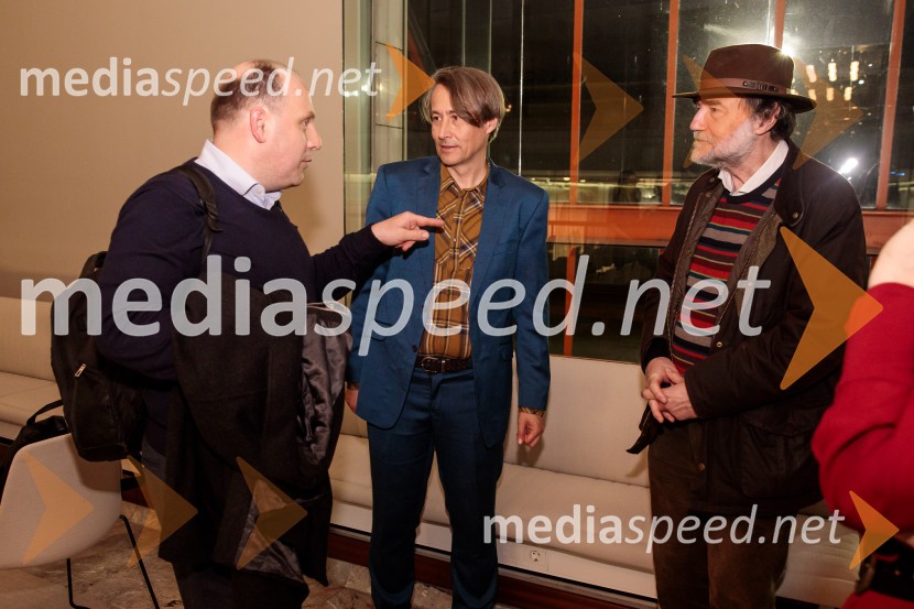  ... ;  Aleš Šteger, pesnik, pisatelj;  Boris A. Novak, pesnik, pisatelj, prevajalecPredstavitev knjige Ogenj Aleša Štegerja