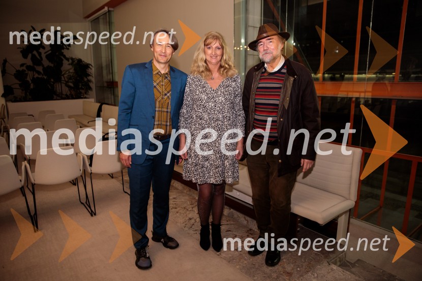  Aleš Šteger, pesnik, pisatelj; dr. Vesna Mikolič, predsednica strokovnega sveta Zlati kamen;  Boris A. Novak, pesnik, pisatelj, prevajalecPredstavitev knjige Ogenj Aleša Štegerja