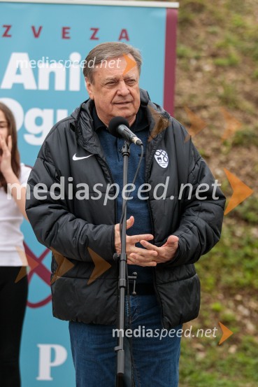  Zoran Janković, župan, Mestna občina LjubljanaSpominska tabla v čast Aniti Ogulin ob Poti spominov in tovarištva