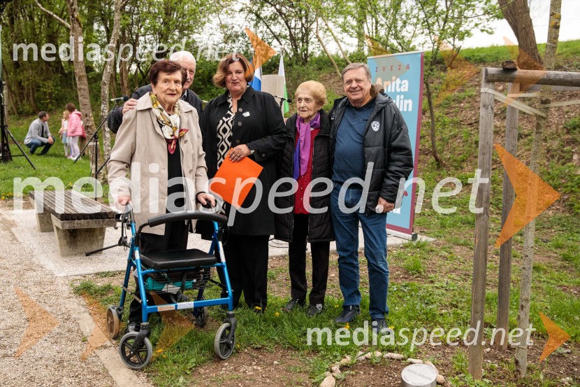  ... ;  Alenka Petkovšek, predsednica Zveze Anita Ogulin;  ... ;  Zoran Janković, župan, Mestna občina LjubljanaSpominska tabla v čast Aniti Ogulin ob Poti spominov in tovarištva