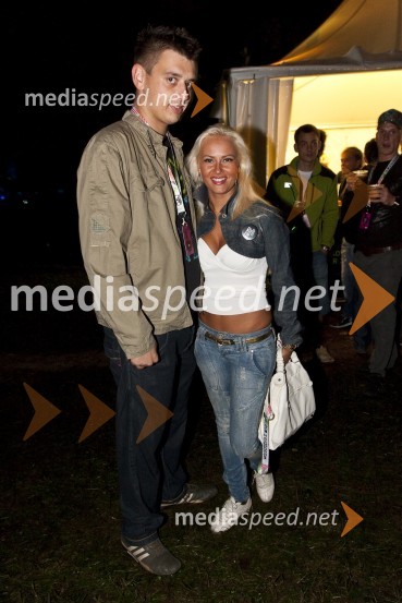 Rok Trkaj, raper in njegovo dekle Doroteja Premužič, playboyeva zajčica6. dobrodelni Žur z razlogom