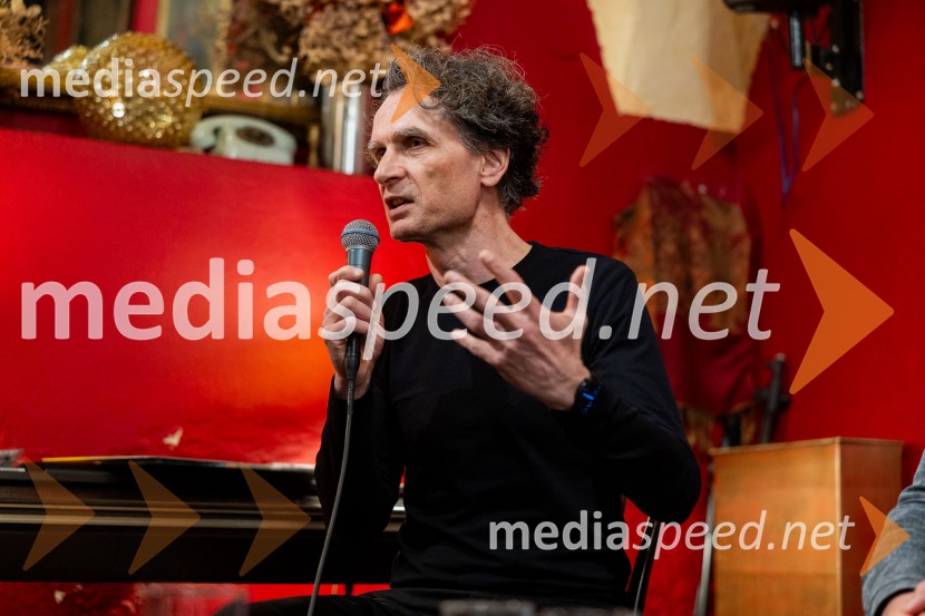  Jure Longyka, moderatorSkupina Mi2 izdala vinilno ploščo Črtica