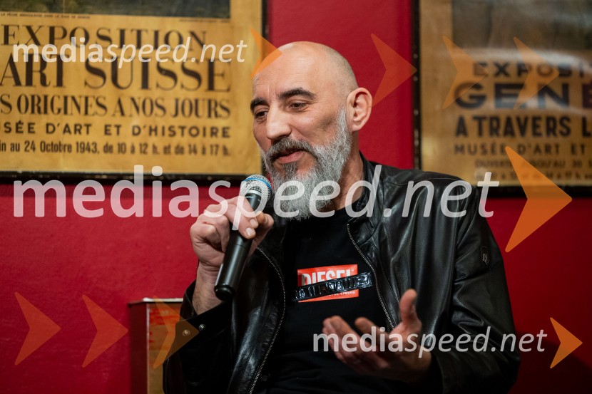  Robert Firer - Fiki, prvi član dueta Mi2Skupina Mi2 izdala vinilno ploščo Črtica