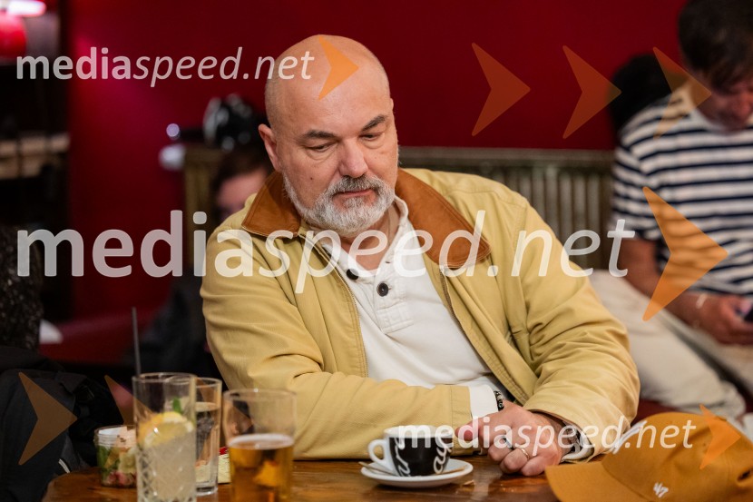 Skupina Mi2 izdala vinilno ploščo Črtica